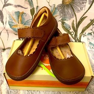 Livie and Luca Briar Amber size 12